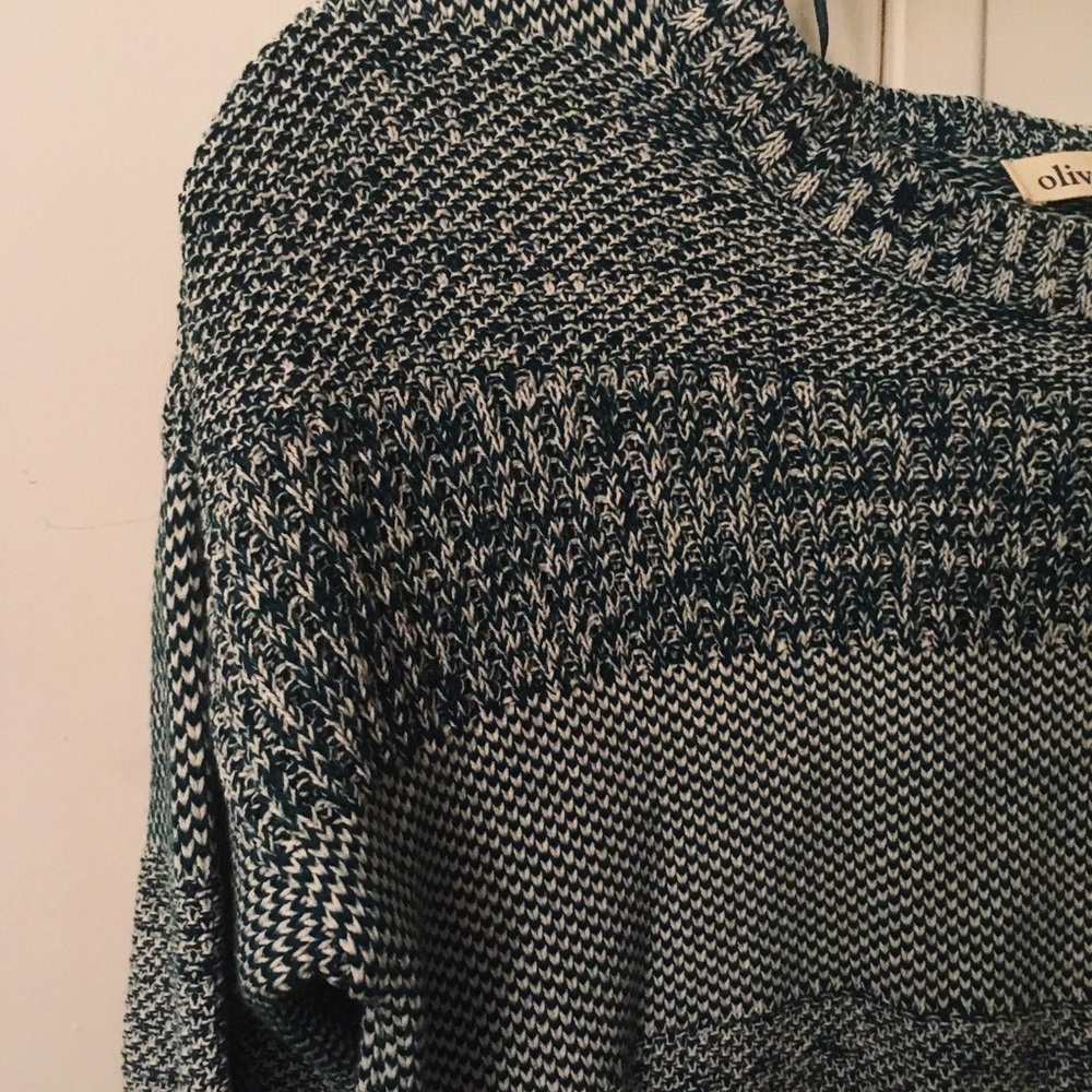Crewneck knit sweater